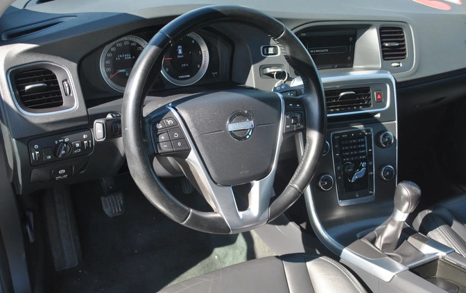 Volvo V60 cena 33500 przebieg: 163492, rok produkcji 2013 z Sulmierzyce małe 232